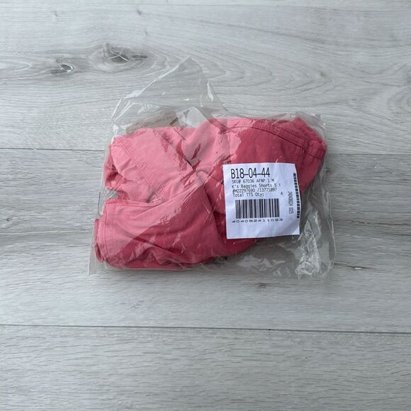 Patagonia Baby Baggies™ Short 2”‎ pink size Medium NWT in packaging - Picture 2 of 5